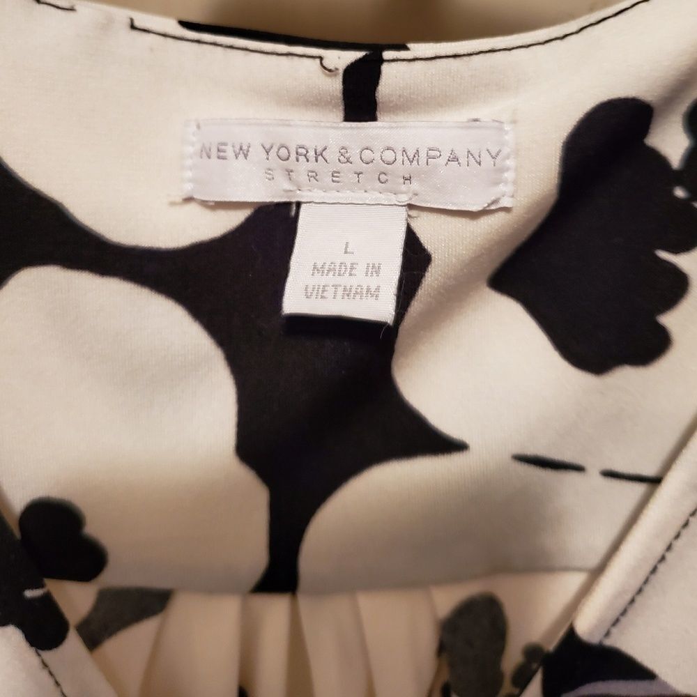 New York & Company black & white faux wrap dress - Picture 2 of 8